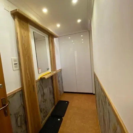 Apartment Derby 32 *