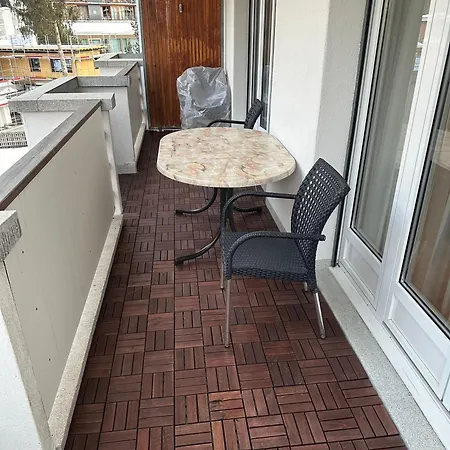 Derby 32 Apartment *